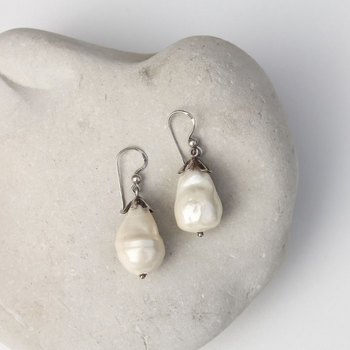 silver perle, pearls, necklace, earrings, fresh water pearl, mother of pearl, sterling silver, nz jewellery, designer jewellery, high quality, wedding jewellery