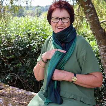 scarves, scarf, womens clothing, nz clothing, nz womens clothing, nz designer, jewellery, colourful scarfs, well made scarfs, local jewellery, womenswear, fashion, beautiful jewellery, nz business, womens fashion