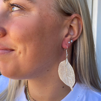 changing season, leaf jewellery, jewellery, womens, womens wear, leaf necklace, leaf earrings, high quality jewellery, jewellery for her, Christmas for her, everyday necklace, free shipping nz wide, nz jewellery, designer jewellery, nz designer