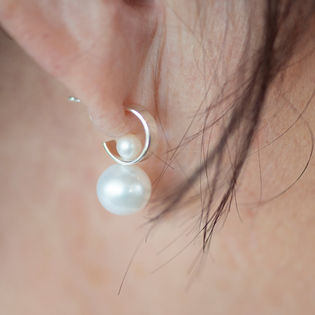 Silver Perle Silver Double Fresh Water Pearl Stud Earrings
