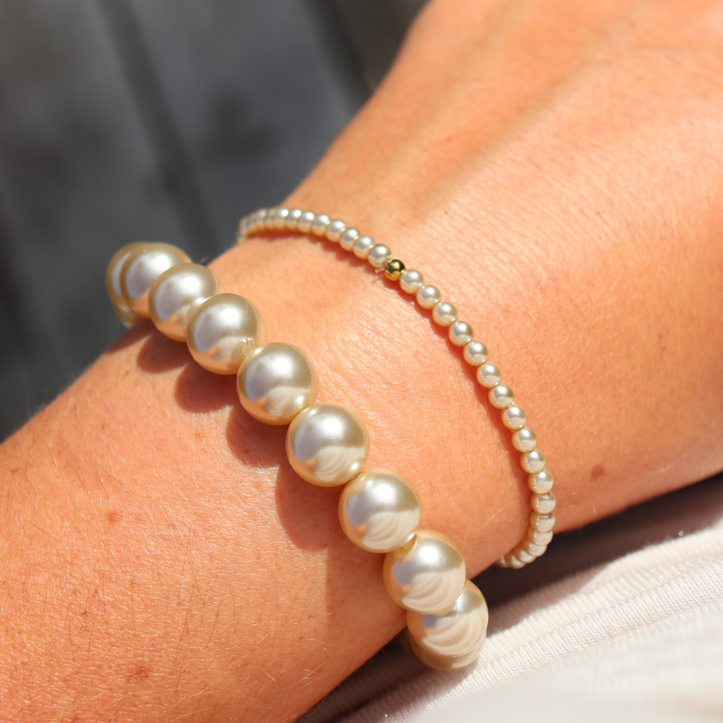 Perle Petite Champagne Pearl Stretchy Bracelet