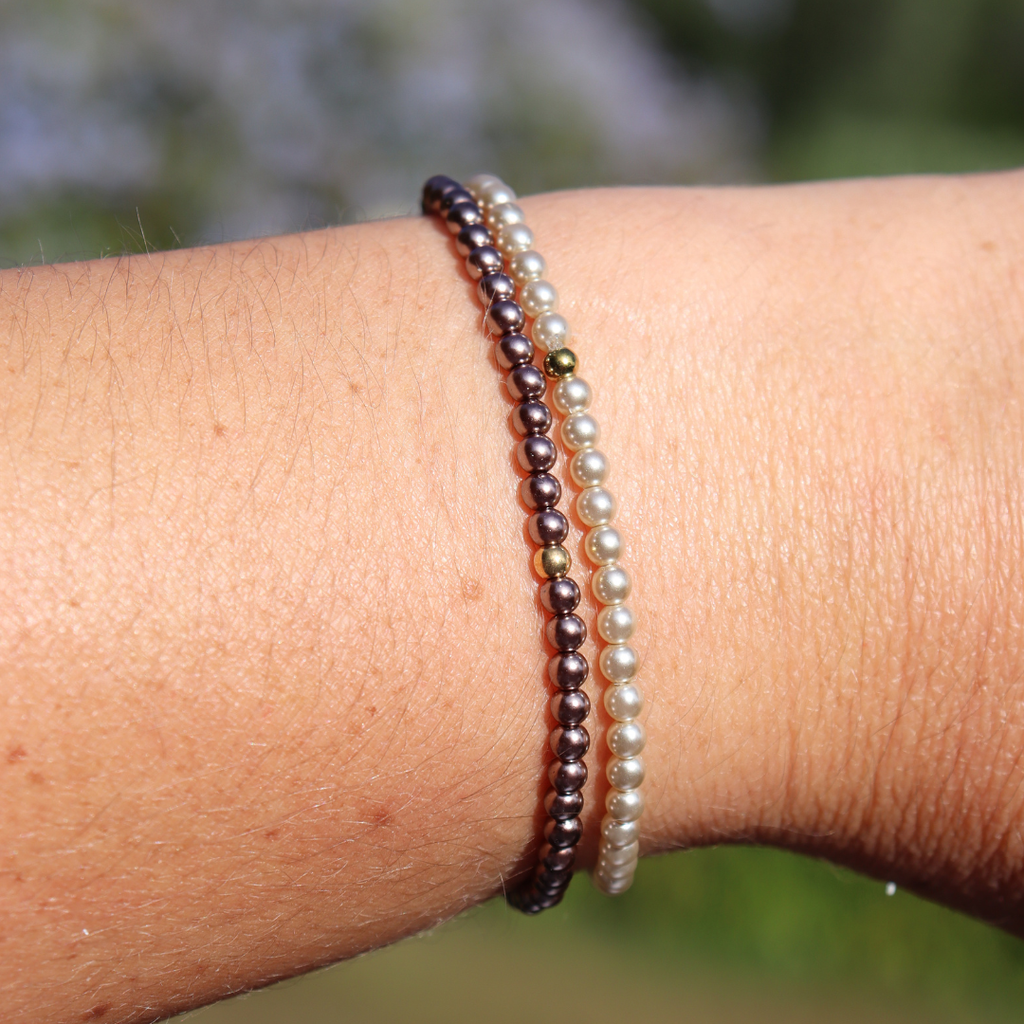 Perle Petite Champagne Pearl Stretchy Bracelet