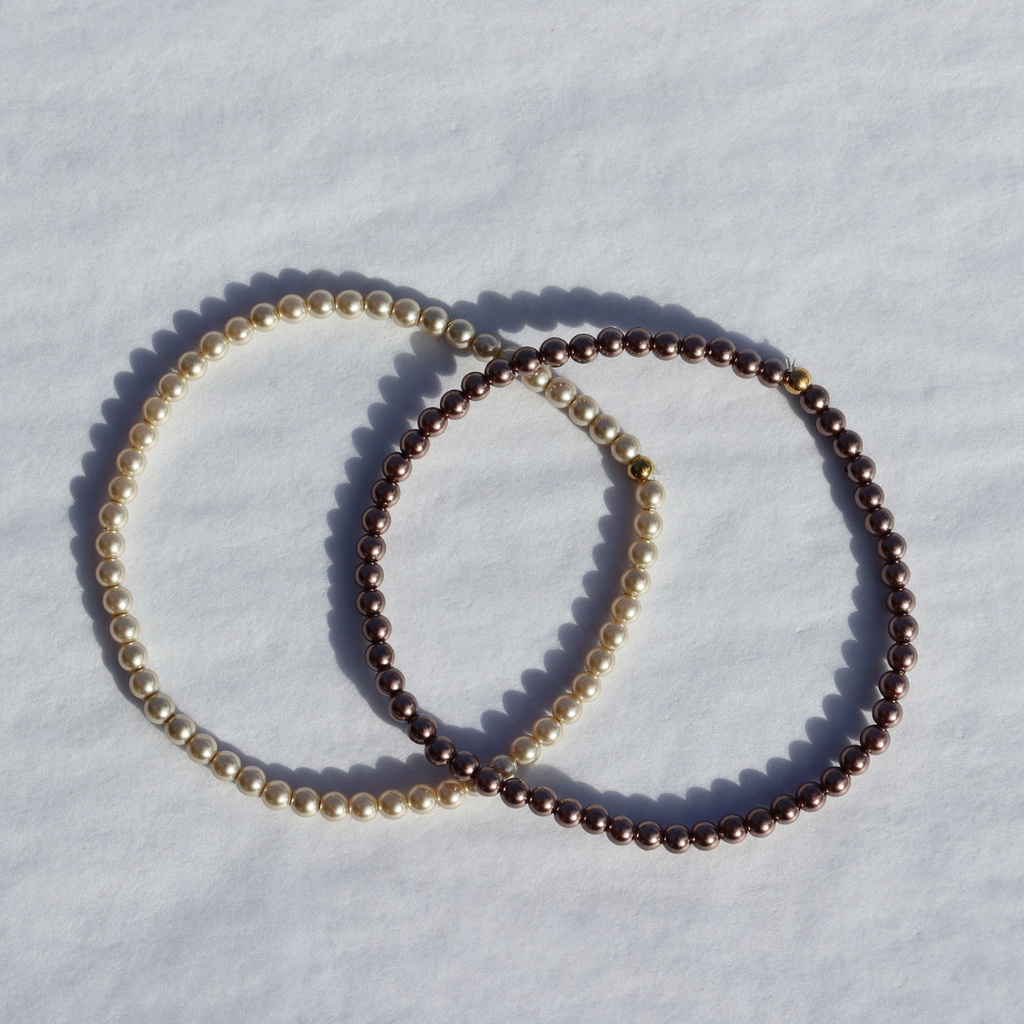 Perle Petite Mocha Pearl Stretchy Bracelet