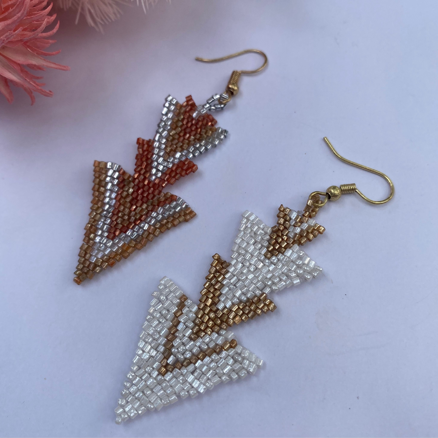Rose gold hot sale arrow earrings