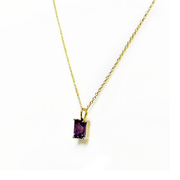 petite rectangle purple amethyst pendant hanging on a short style gold chain, purple amethyst, purple jewellery, amethyst jewellery, purple amethyst jewellery, beautiful jewellery, womens jewellery, auckland jeweller, new zealand jewellery, designer jewellery, unique fashion, high quality jewellery, petite gem stone jewellery