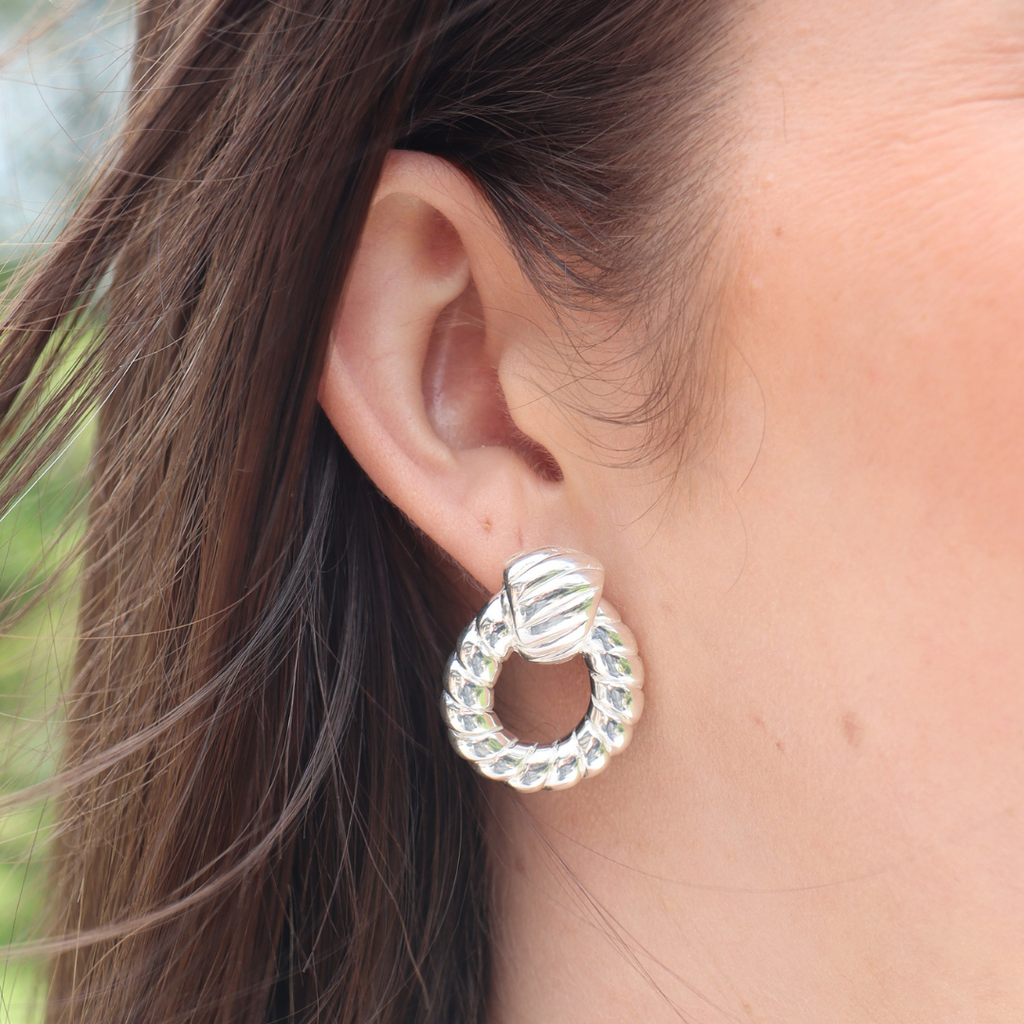 Bijoux Silver Twisted Double Ring Stud Earrings