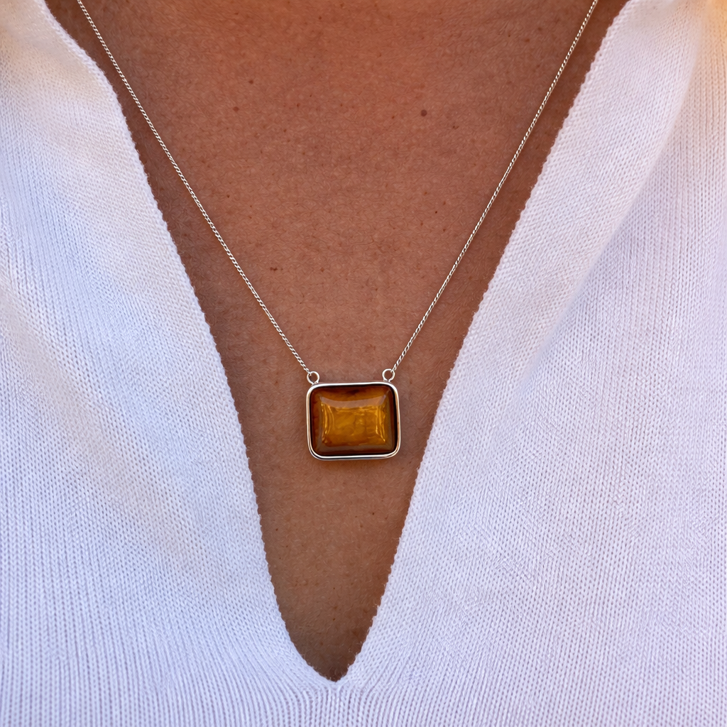 La Stèle Tiger's Eye Square Necklace