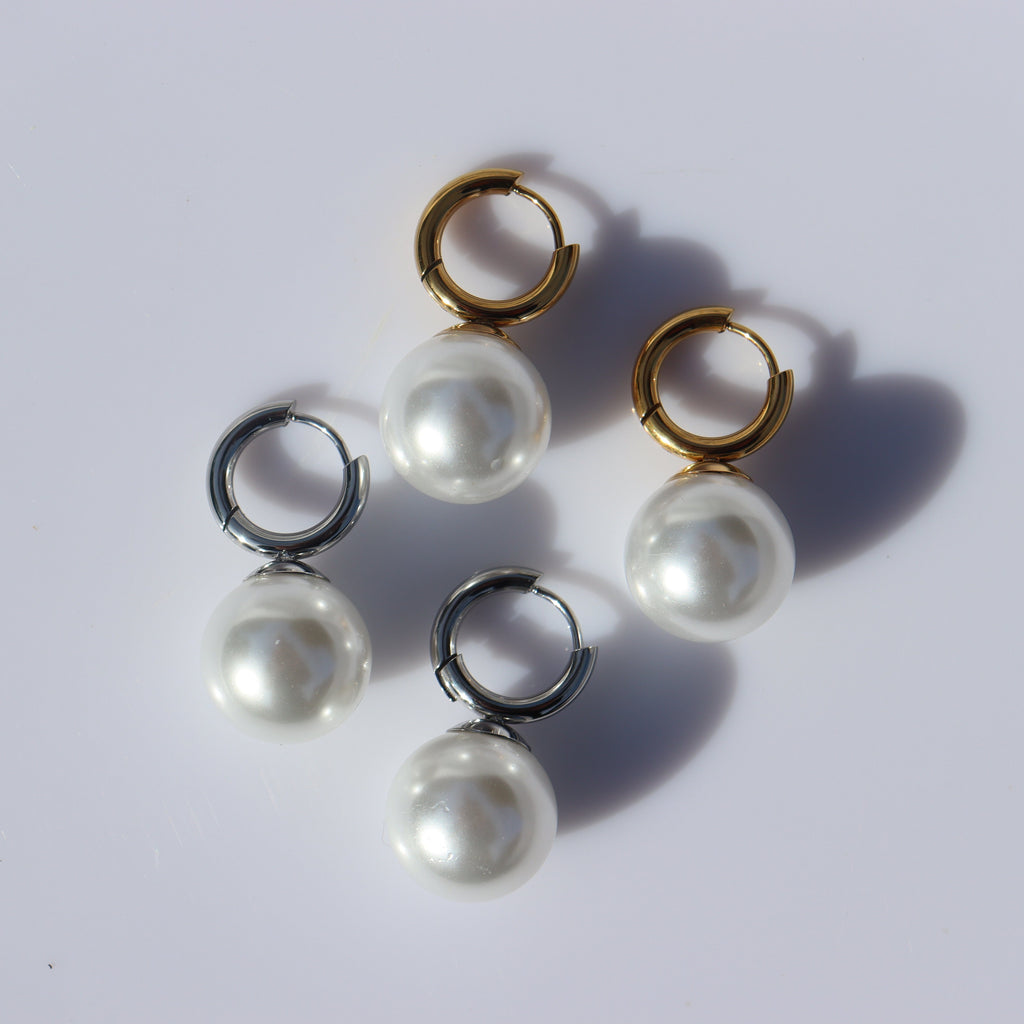 Steel Me Gold Round Pearl Earrings