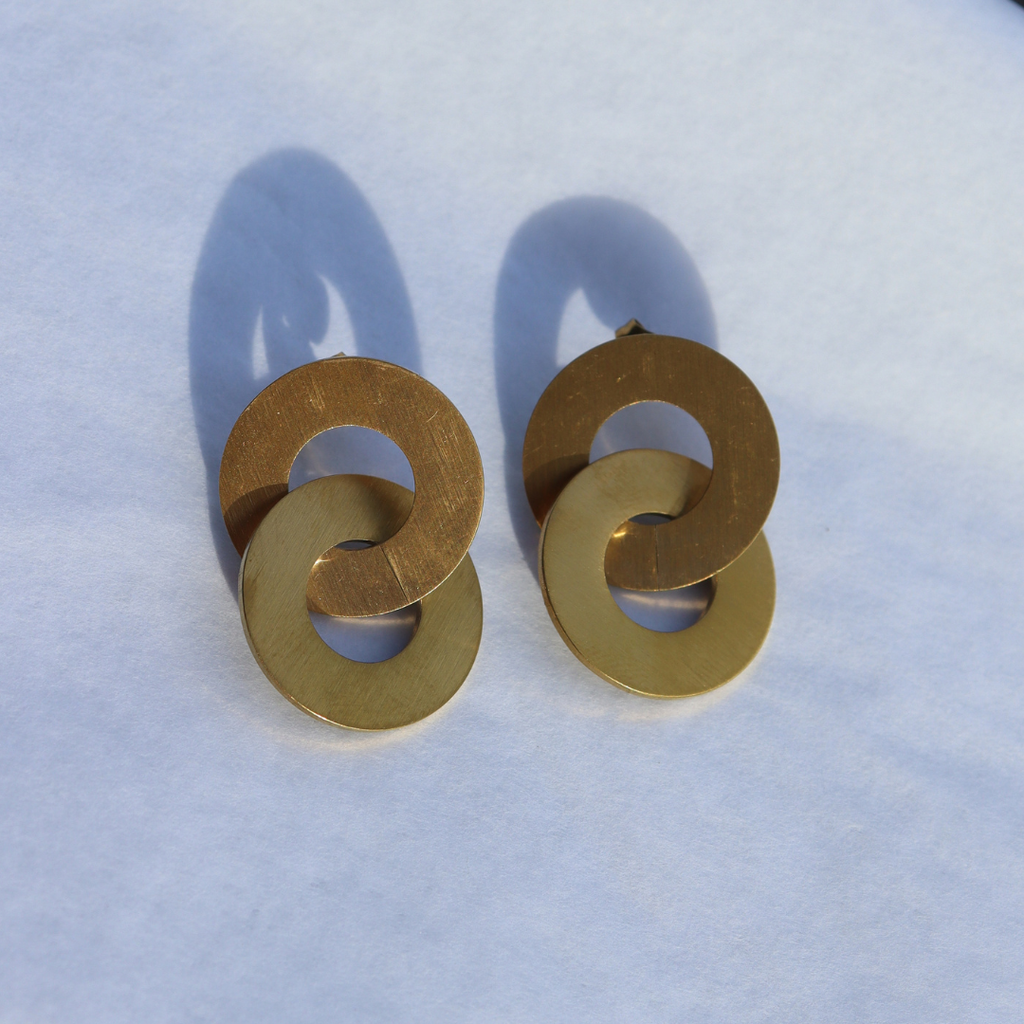 Circula Yellow Gold Stud Earrings