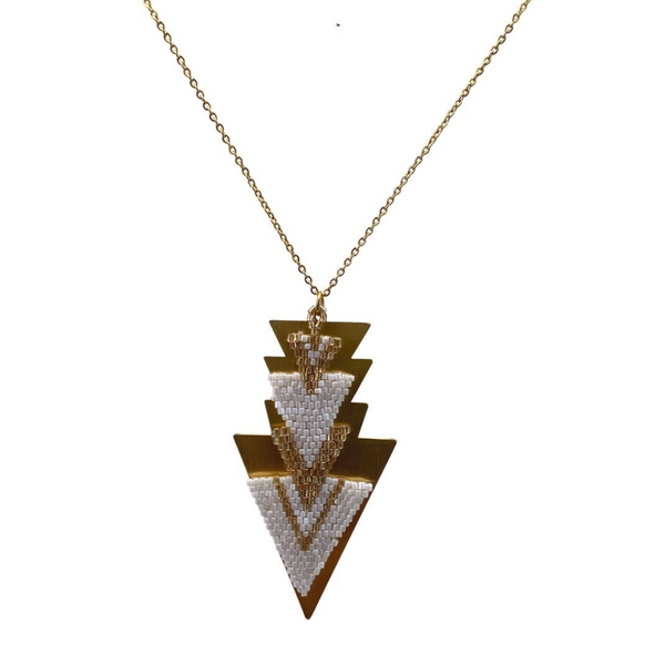 Womens jewellery, nz jewellery, nz designer, shop local, high quality jewellery, beaded jewellery, colourful jewellery, fashion, fashion jewellery, jewellery, jewelry, white necklace, yellow gold necklace, yellow gold jewellery, yellow gold, arrow, designed in nz, nz designer, yellow gold and white necklace