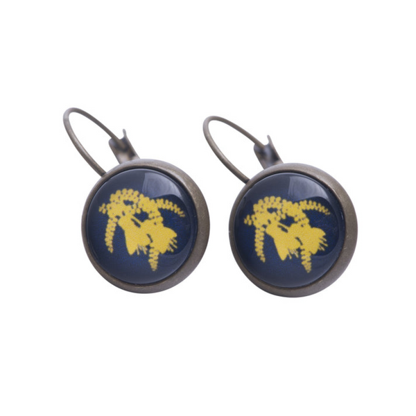 New Zealand made jewellery, New Zealand jewellery, New Zealand icons, hand made jewellery, local jewellery, beautiful jewellery, handmade in New Zealand, nz jewellery, nz designer, nz made, local business, family business, small nz business, kowhai earrings, yellow kowhai, navy kowhai, nz plant, floral jewellery, kowhai