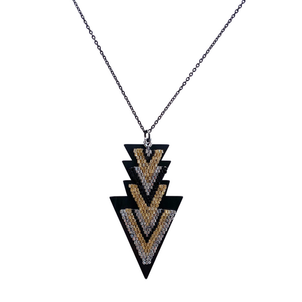 Womens jewellery, nz jewellery, nz designer, shop local, high quality jewellery, beaded jewellery, colourful jewellery, fashion, fashion jewellery, jewellery, jewelry, fashion necklace, necklace, arrow necklace, silver jewellery, black jewellery, yellow gold jewellery 