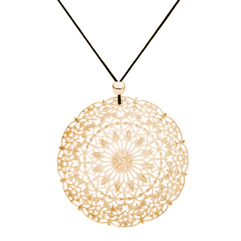 Lacey Yellow Gold Circle Necklace
