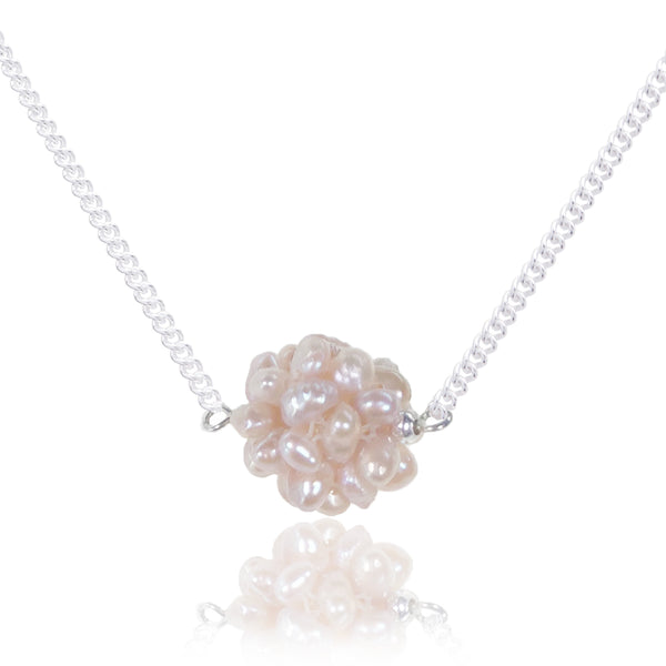 Mère Pink Seed Pearl Cluster Necklace