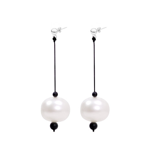 classic earrings, shell pearl, pearl earrings, earrings, white pearl, light weight earrings, earrings for everyday wear, gifts for her, presents for mum, mothers gift, gift for mum, womens wear, womens jewellery, beautiful jewellery, high quality jewellery, free shipping