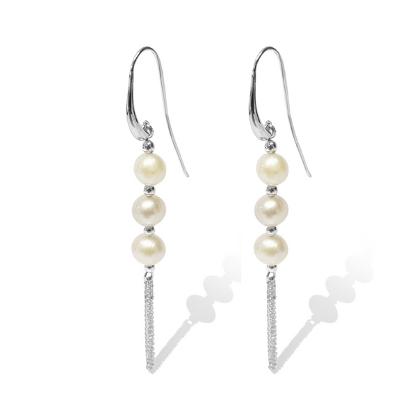 three fresh water pearls on a sterling silver hook and finished with sterling silver chain, auckland jewellery, auckland designer, local business, fresh water pearl jewellery, womens jewellery, fabulous jewellery, womens pearl jewellery, bridal jewellery, earrings for the bride, wedding jewellery