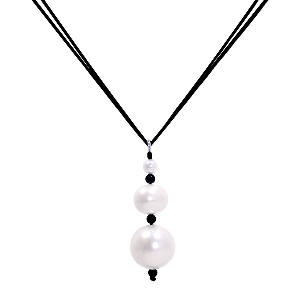 Perle Black and White Classic Necklace